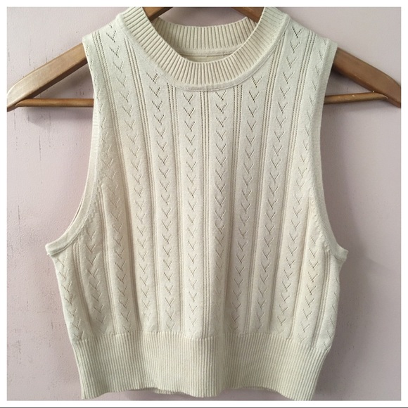 ‼️SOLD‼️ Tan Knit Crop Top - Picture 3 of 6